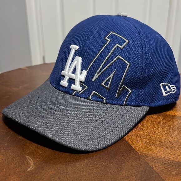 🔥⚾️ LA DODGERS MLB New Era 39THIRTY Fitted Hat M/L - New never Wore - Picture 1 of 7
